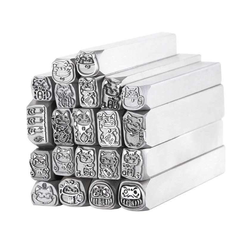 مجوهرات الصلب ختم Maneki-neko  - مراجعة Naruto Headband Metal وسعره